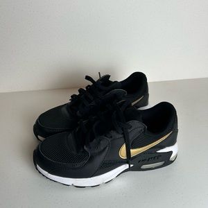 New Nike Air Max Excee Gold & Black